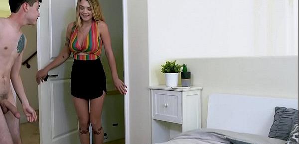  Lucky young Dude Gets to fuck stepmom and stepsister at the same time!